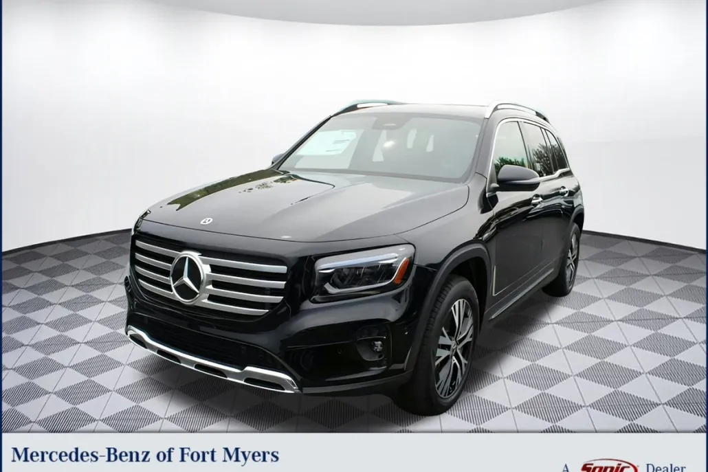 2025 Mercedes Benz GLB 250 photo 1