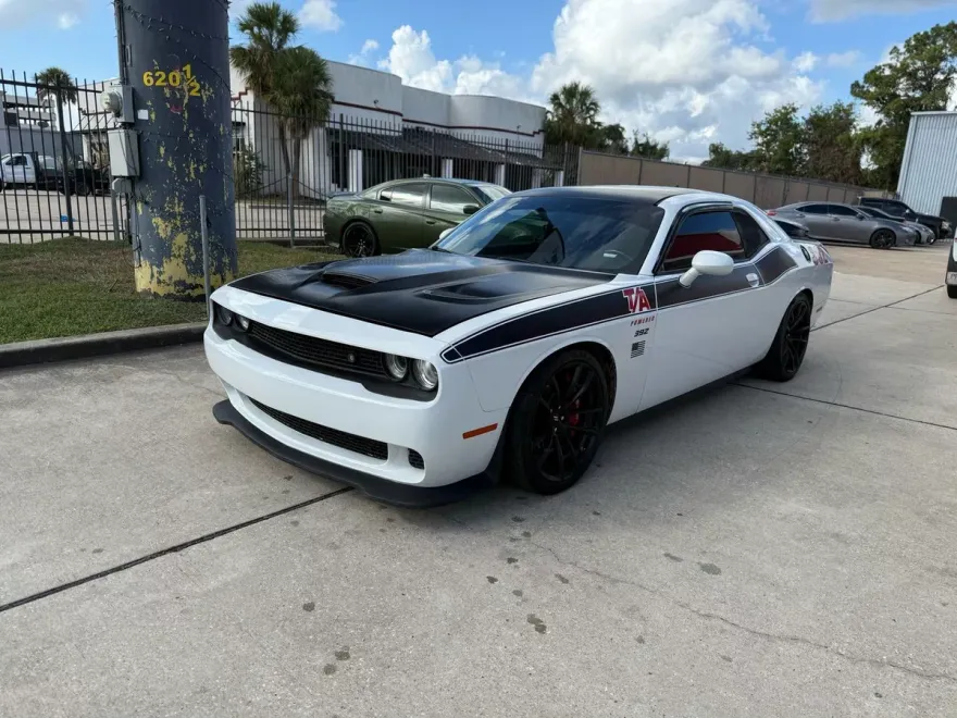 2019 Dodge Challenger R/T Scat Pack photo 1