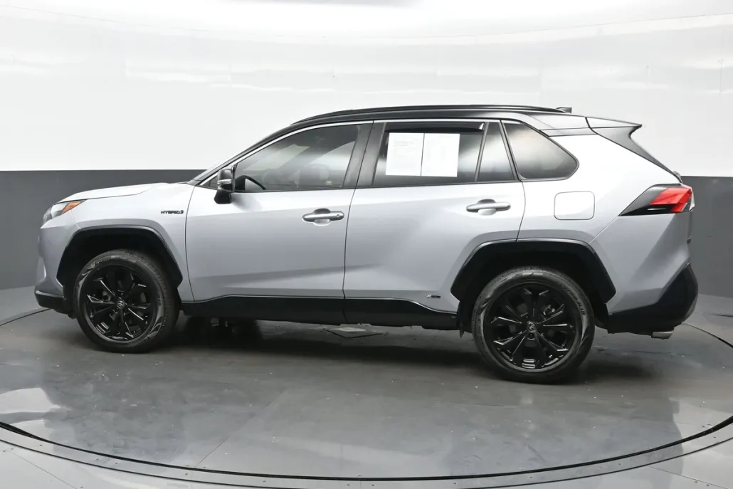 2023 Toyota RAV4 Hybrid XSE photo 1