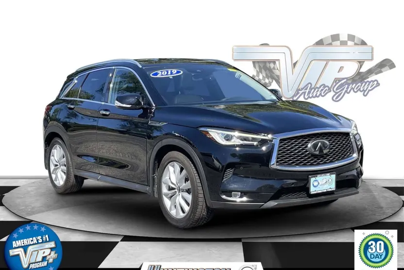 2019 Infiniti QX50 Essential AWD photo 1