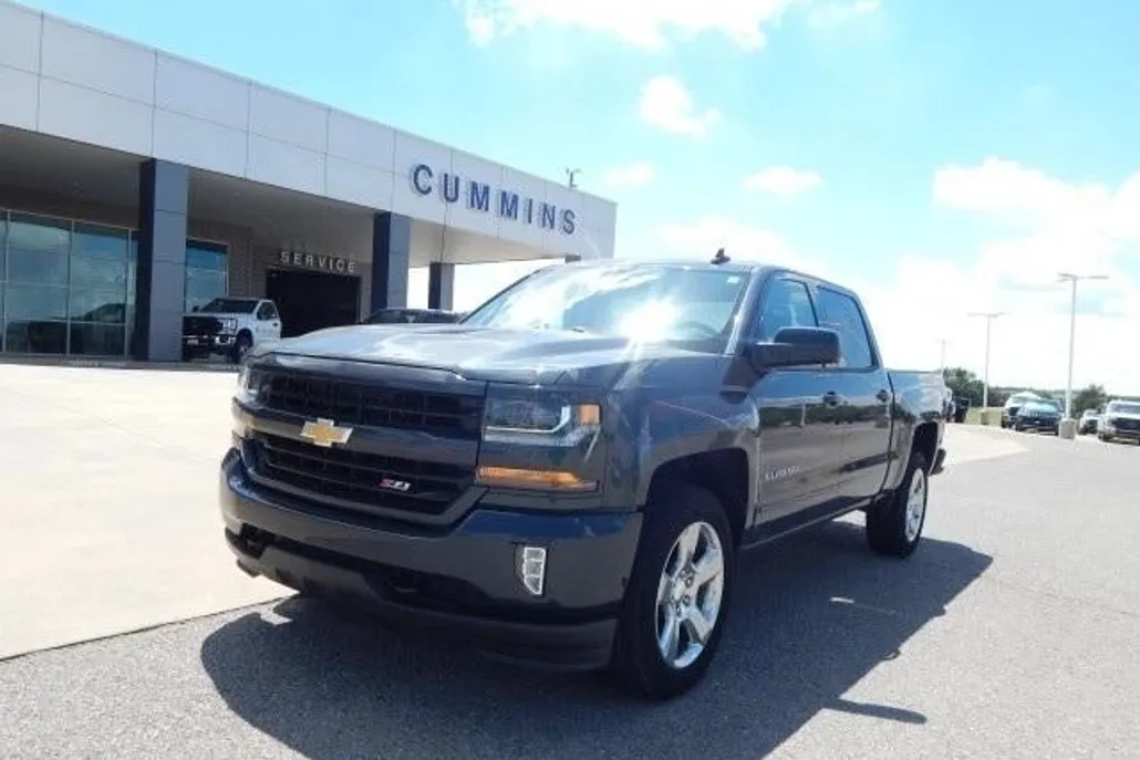 2018 Chevrolet Silverado 1500 LT Z71 photo 1