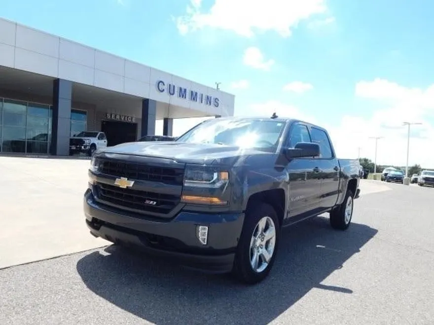 2018 Chevrolet Silverado 1500 LT Z71 photo 1