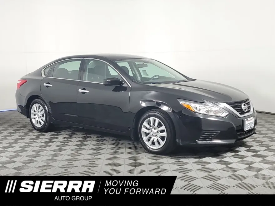 2017 Nissan Altima 2.5 S photo 1
