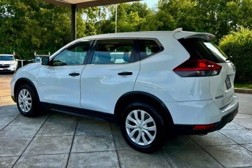 2018 Nissan Rogue S photo 1