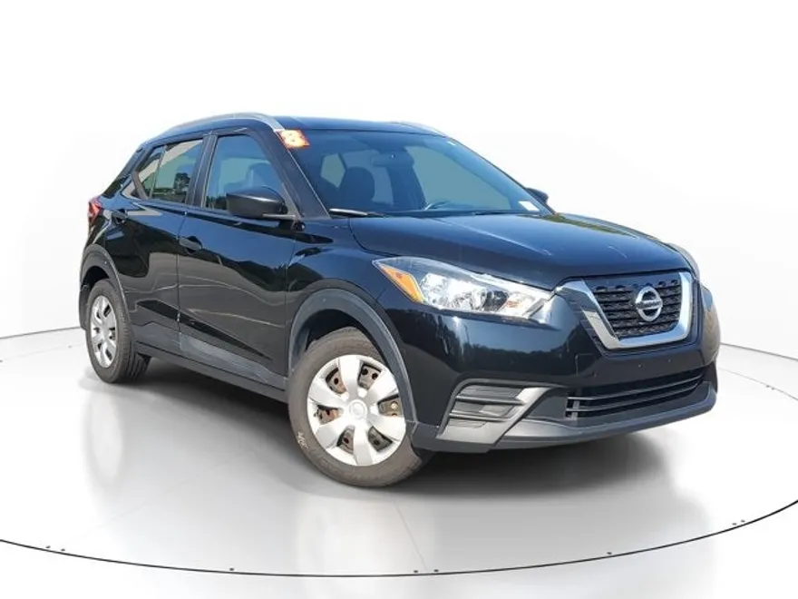 2018 Nissan Kicks S photo 1