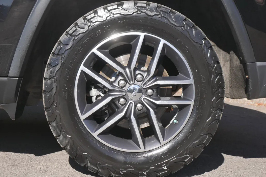 2017 Jeep Grand Cherokee Limited photo 1