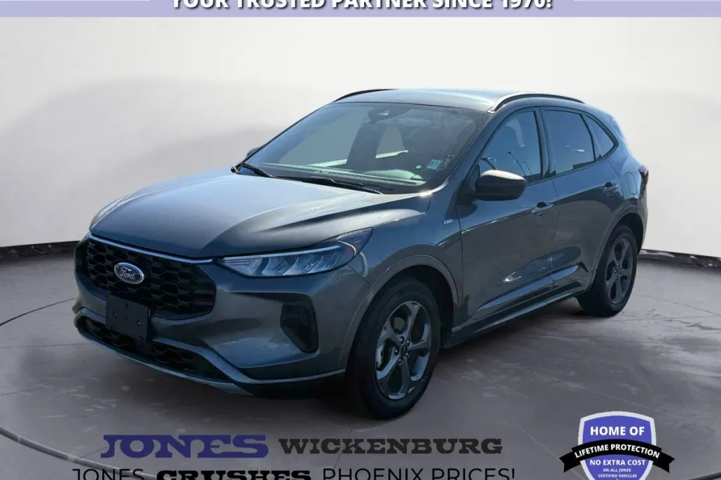 2023 Ford Escape ST-Line photo 1