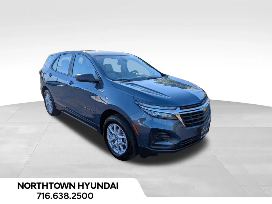 2024 Chevrolet Equinox LS photo 1