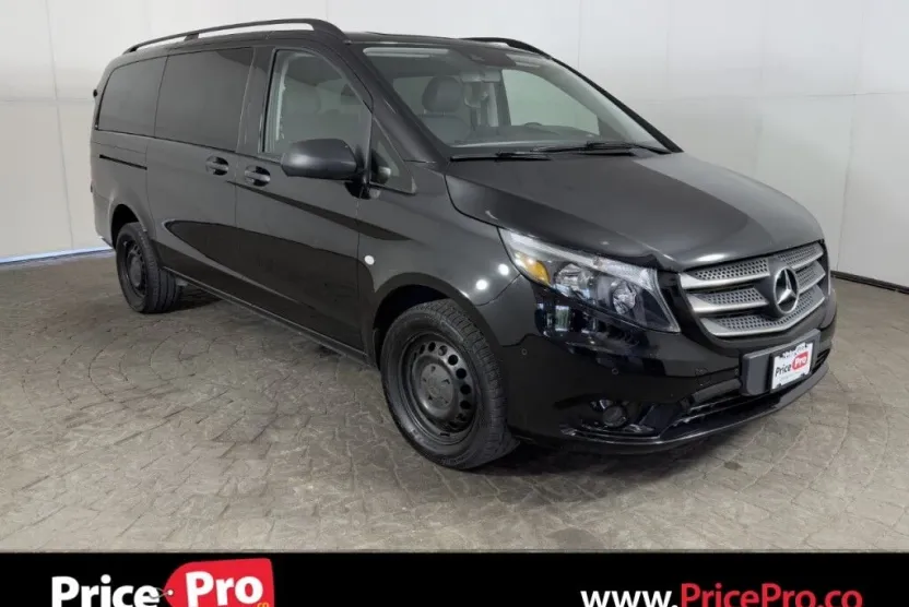 2018 Mercedes Benz Metris Passenger Van photo 1