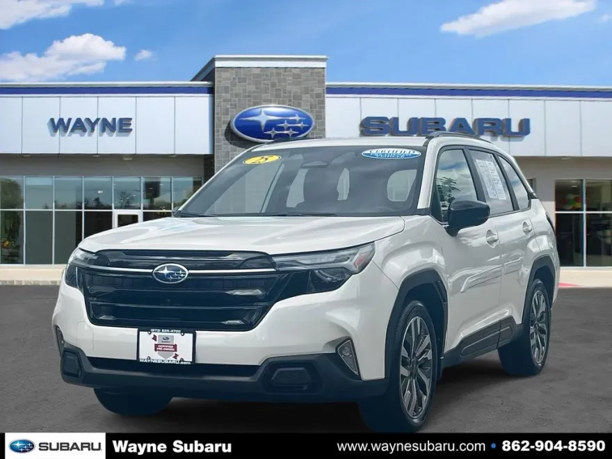 2025 Subaru Forester Touring photo 1