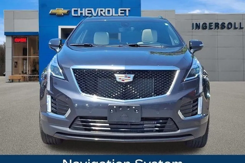 2023 Cadillac XT5 Sport photo 1