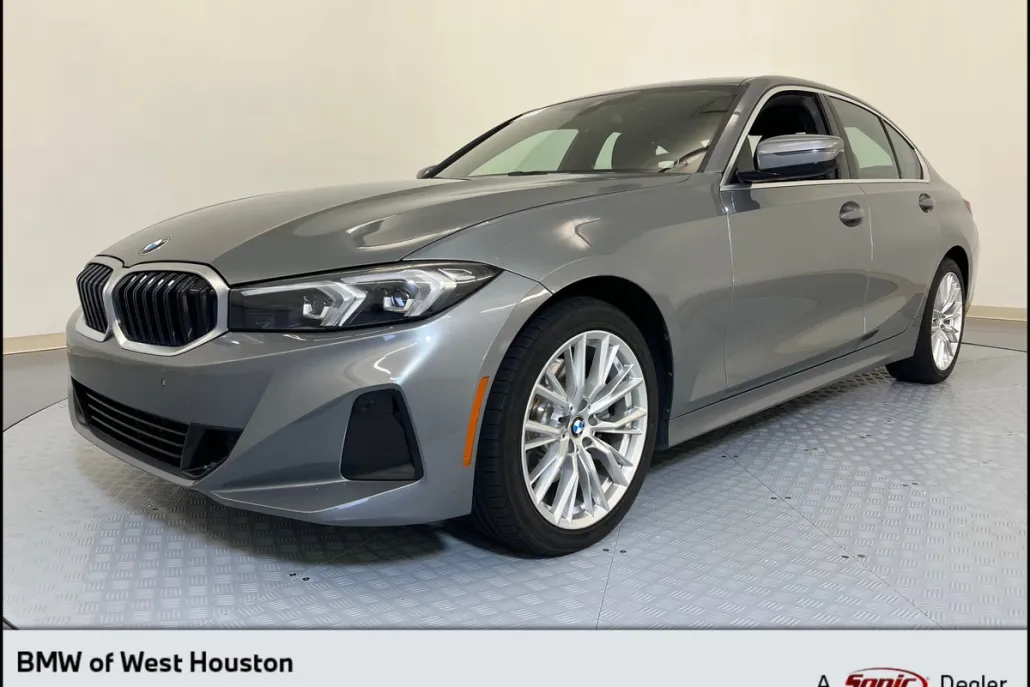 2024 Bmw 330i photo 1