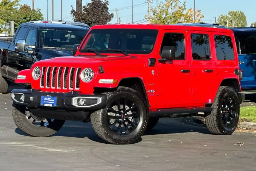 2021 Jeep Wrangler Unlimited Sahara 4xe photo 1