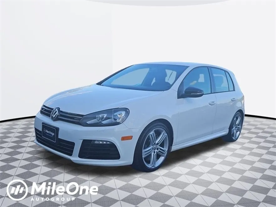 2013 Volkswagen Golf R photo 1