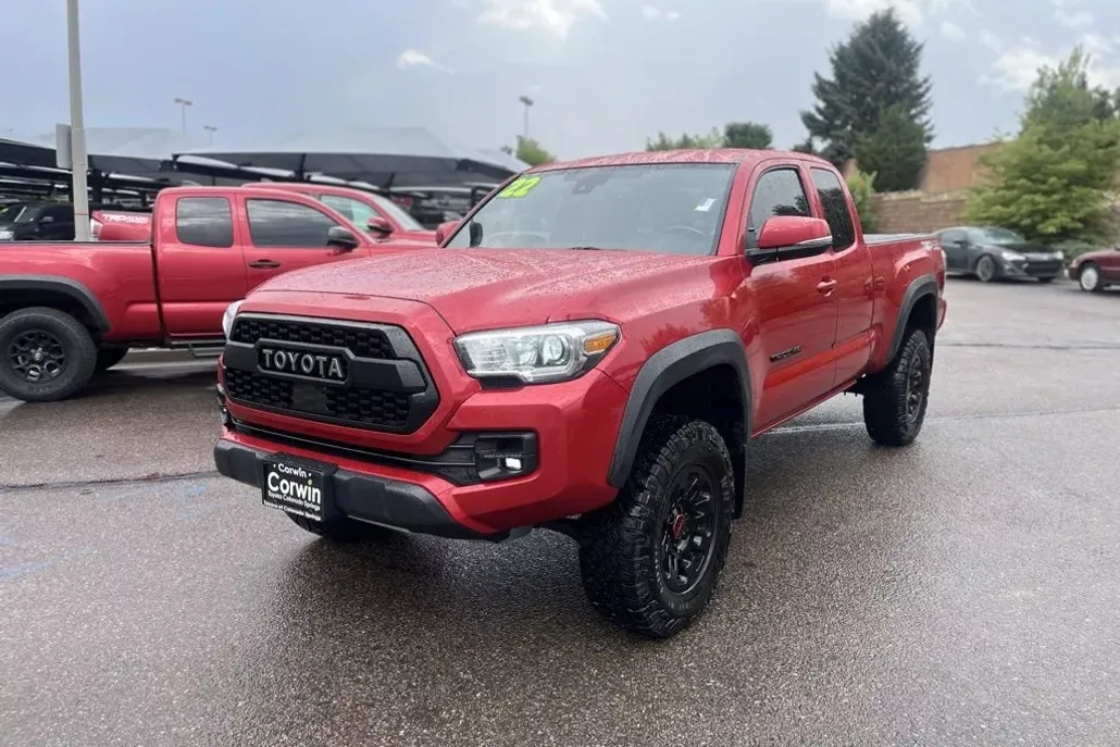 2022 Toyota Tacoma TRD V6 photo 1