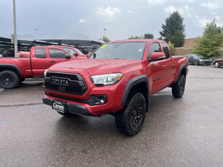 2022 Toyota Tacoma TRD V6 photo 1