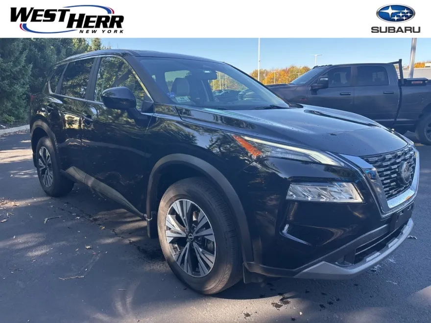 2023 Nissan Rogue SV photo 1