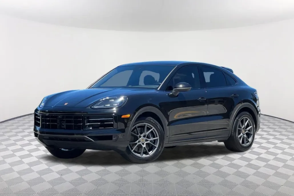 2024 Porsche Cayenne Coupe photo 1