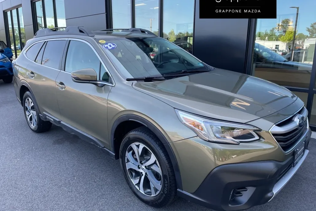2022 Subaru Outback Limited XT photo 1
