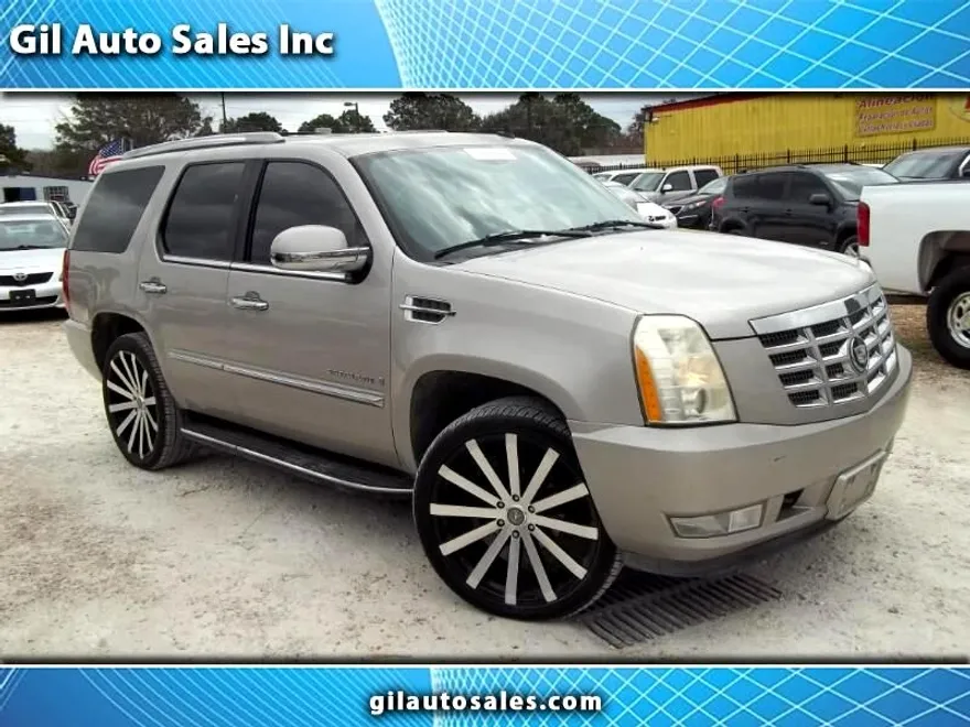 2007 Cadillac Escalade Luxury photo 1