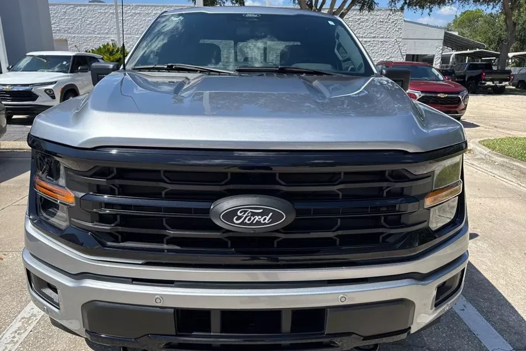2024 Ford F-150 XLT photo 1