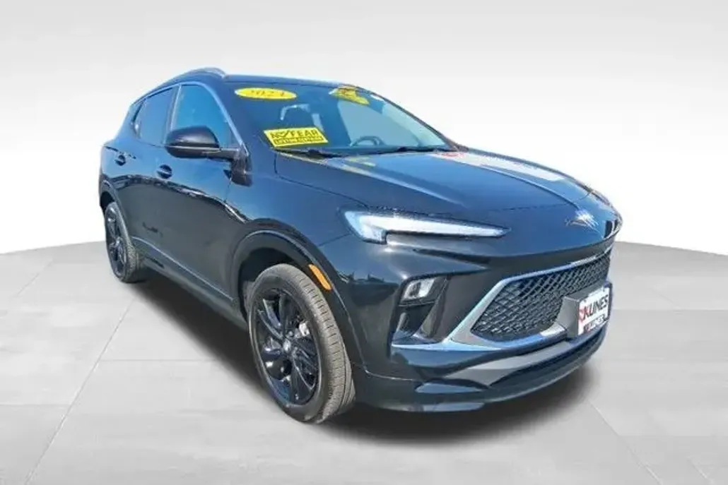 2024 Buick Encore GX Sport Touring photo 1