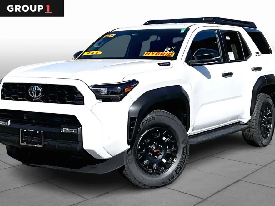2025 Toyota 4Runner TRD Off-Road photo 1