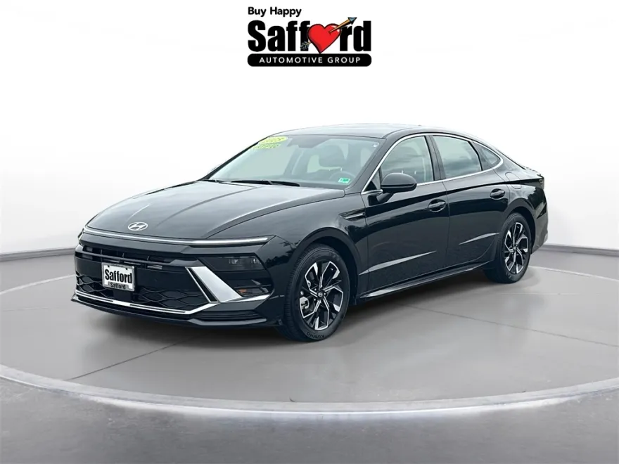 2025 Hyundai Sonata SEL photo 1