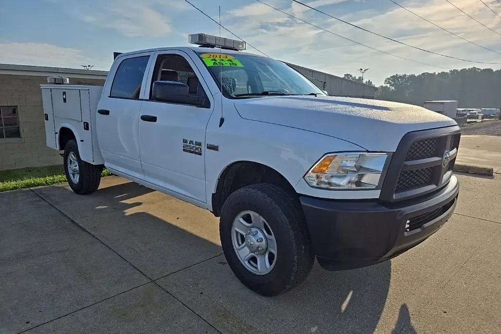 2014 Ram 2500 Tradesman photo 1
