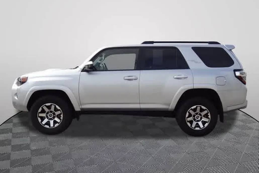 2024 Toyota 4Runner TRD photo 1