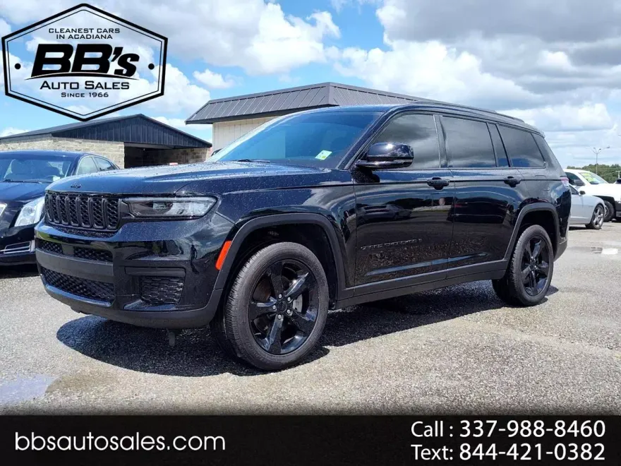 2021 Jeep Grand Cherokee Laredo photo 1