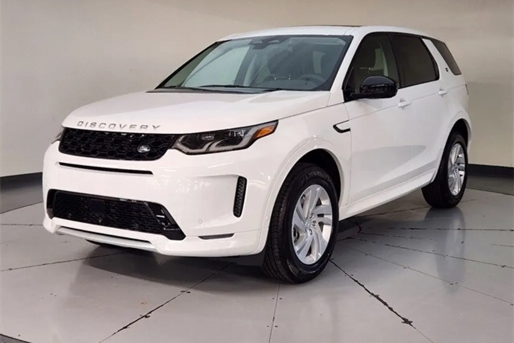 2024 Land Rover Discovery Sport S photo 1