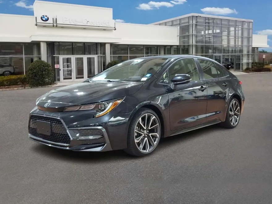 2022 Toyota Corolla SE photo 1