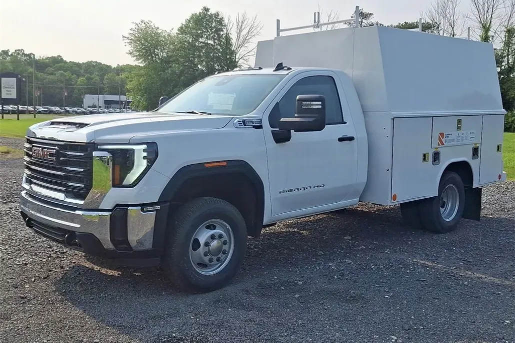 2025 Gmc Sierra 3500 photo 1