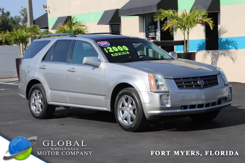 2005 Cadillac SRX photo 1
