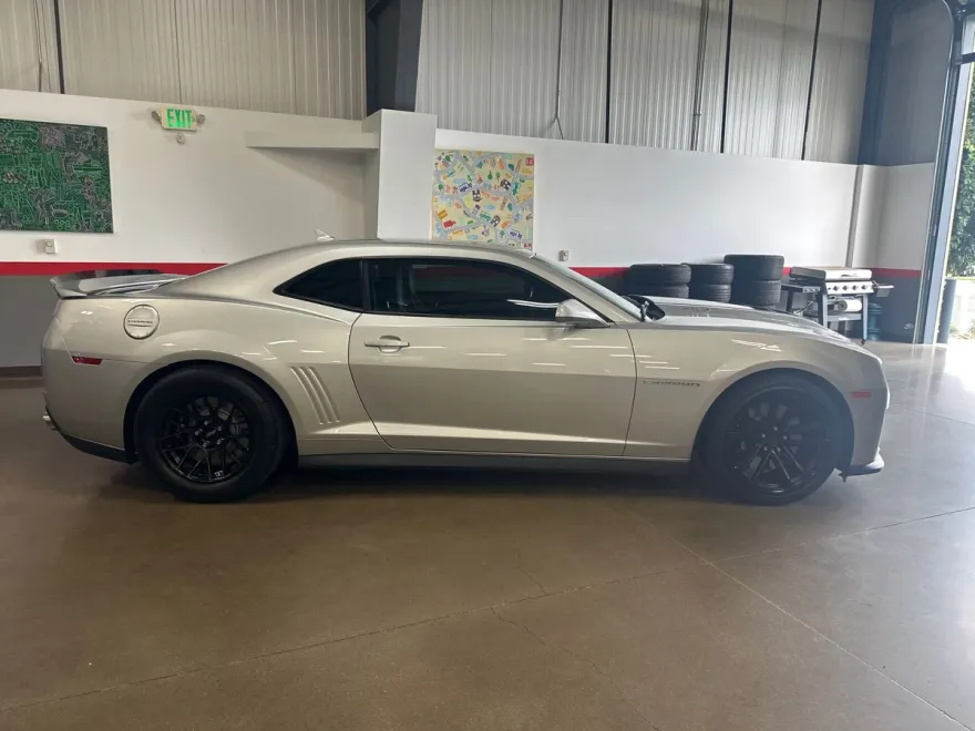 2013 Chevrolet Camaro ZL1 photo 1