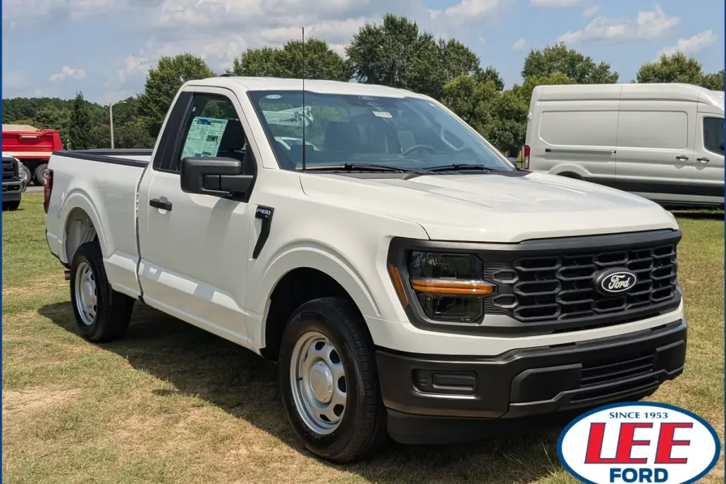 2025 Ford F-150 XL photo 1