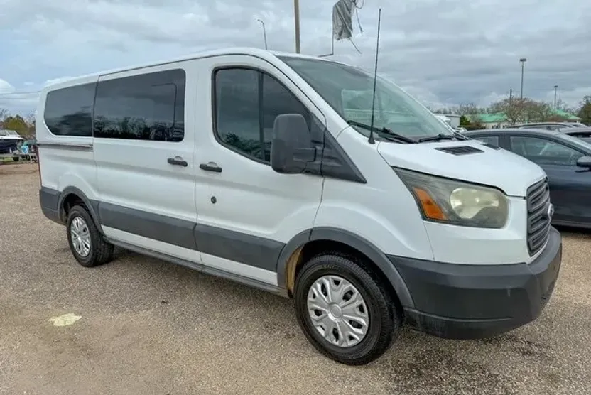2015 Ford Transit photo 1