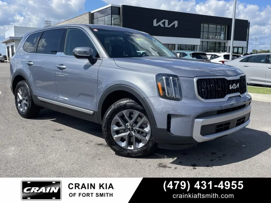 2025 Kia Telluride LX photo 1