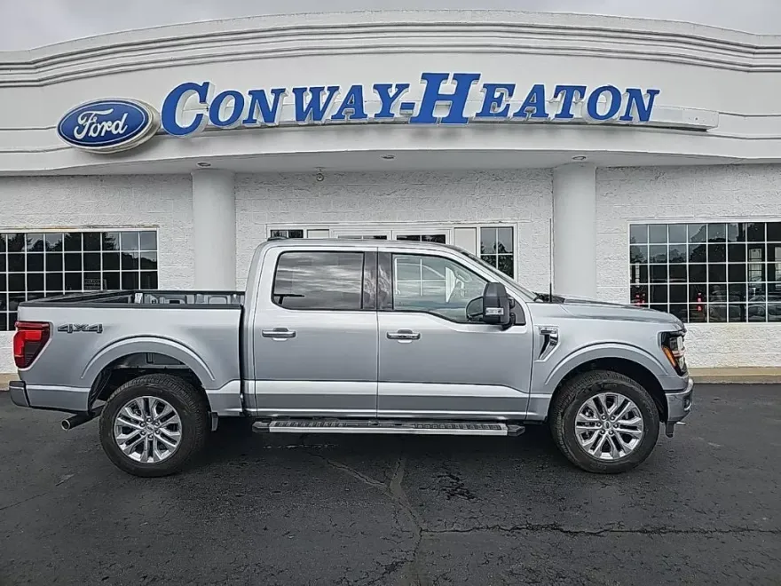 2025 Ford F-150 XLT photo 1