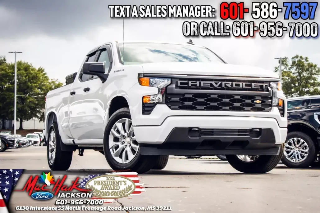 2023 Chevrolet Silverado 1500 Custom photo 1