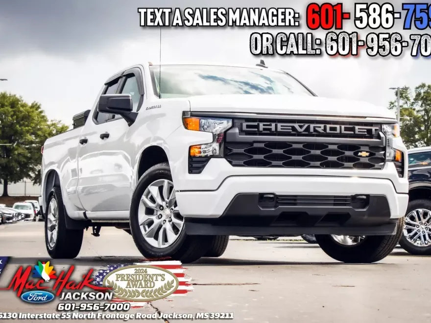 2023 Chevrolet Silverado 1500 Custom photo 1