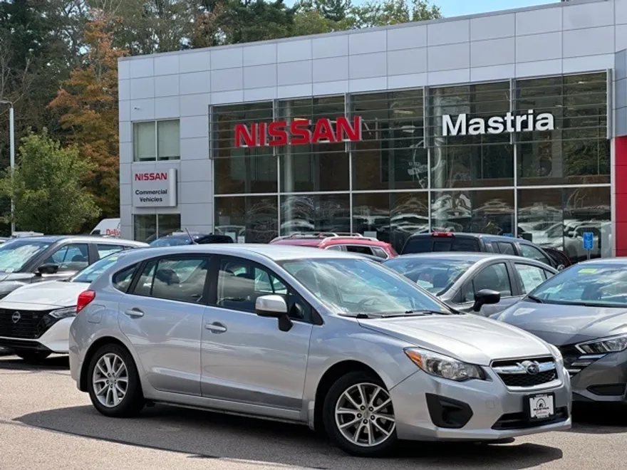 2013 Subaru Impreza 2.0i Premium photo 1