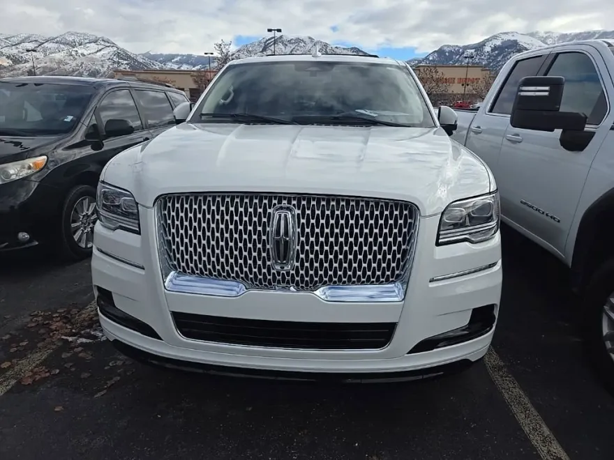 2023 Lincoln Navigator Reserve photo 1