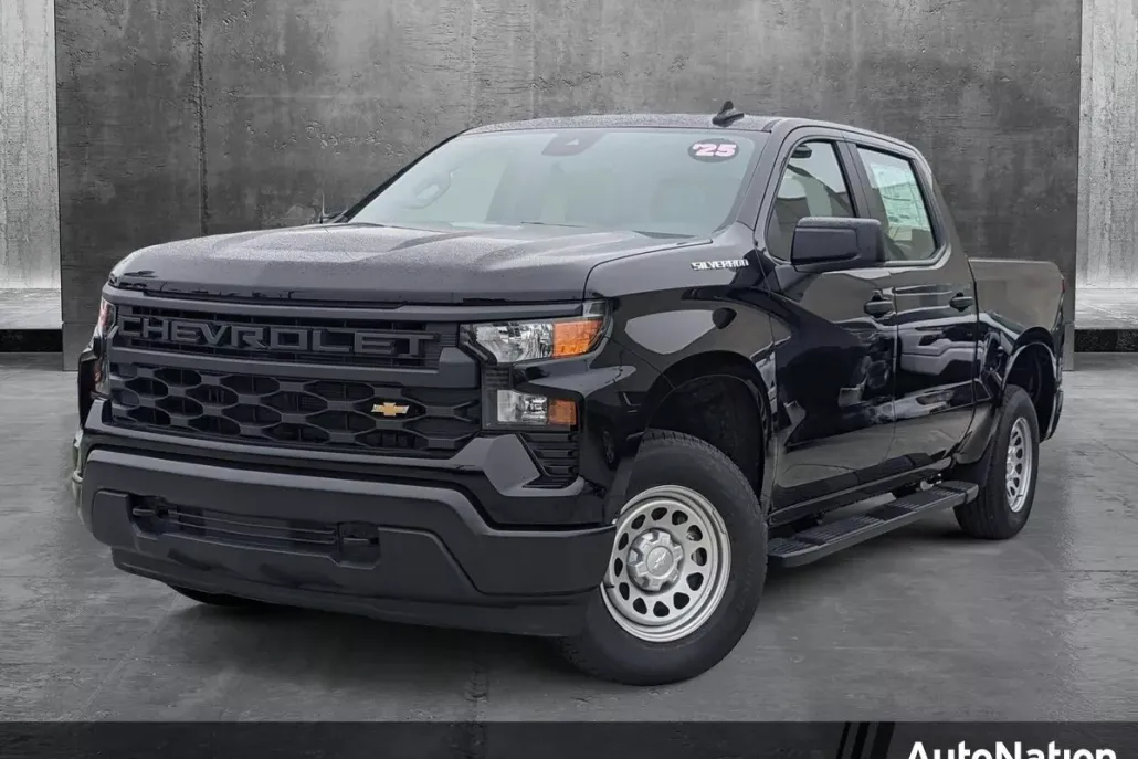 2025 Chevrolet Silverado 1500 photo 1