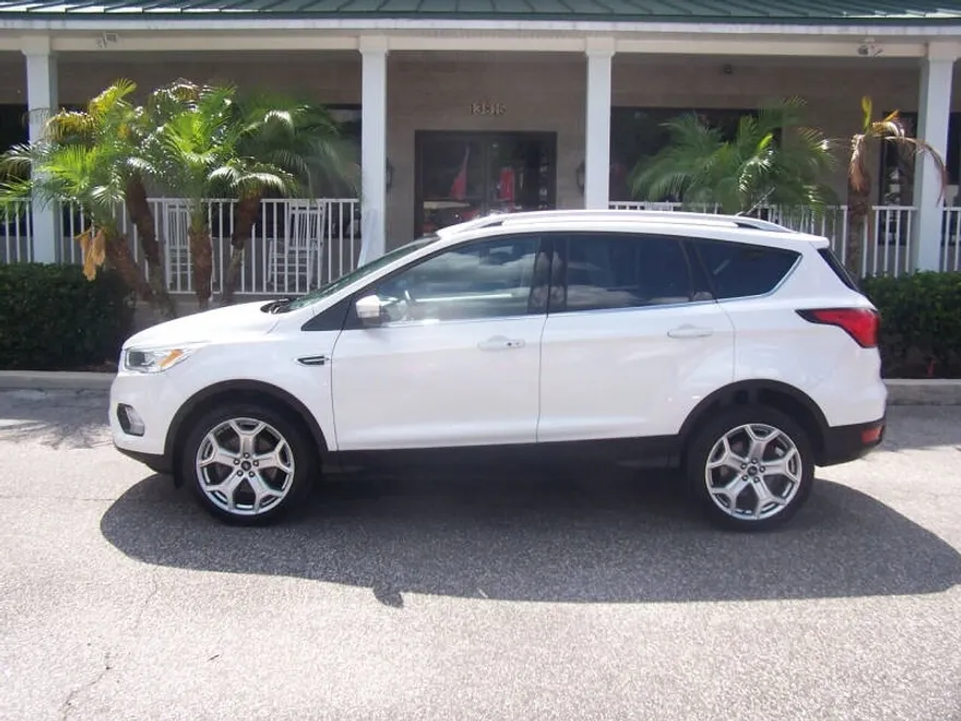 2019 Ford Escape Titanium photo 1