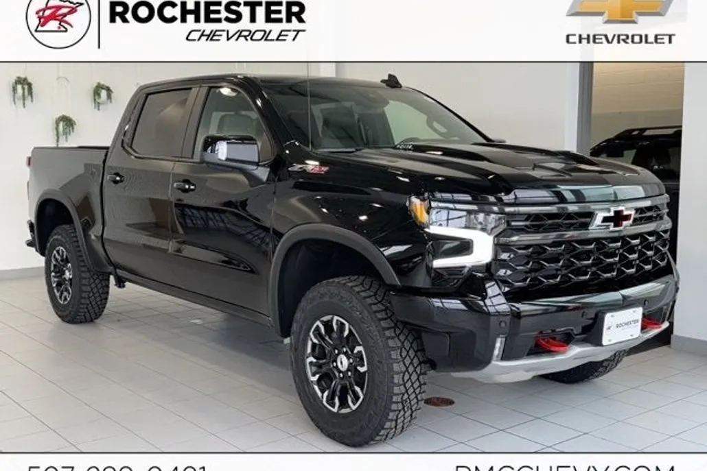 2025 Chevrolet Silverado 1500 ZR2 photo 1
