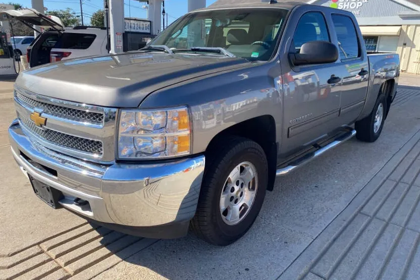 2013 Chevrolet Silverado 1500 LT photo 1