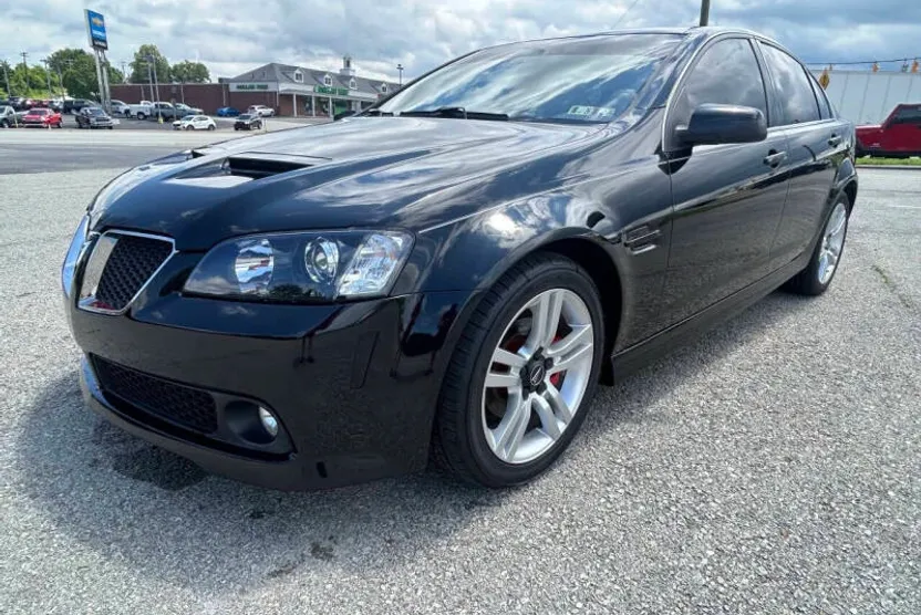 2008 Pontiac G8 Base photo 1