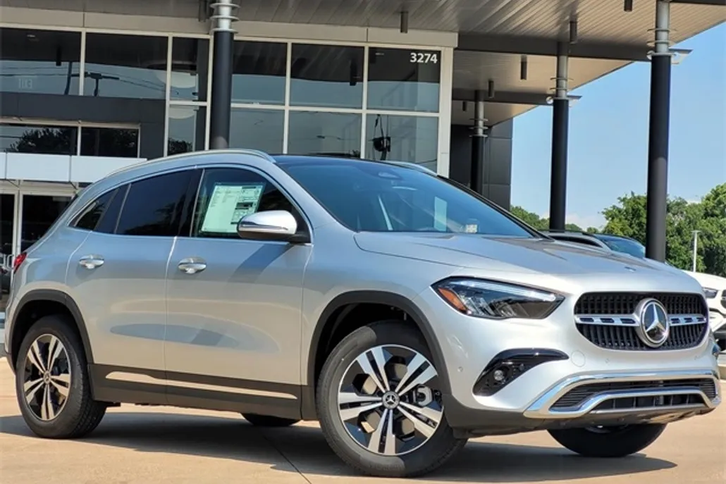 2026 Mercedes Benz GLA 250 photo 1